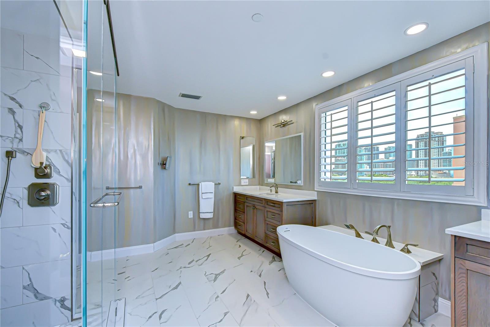 VINOY PLACE CONDO - Residential