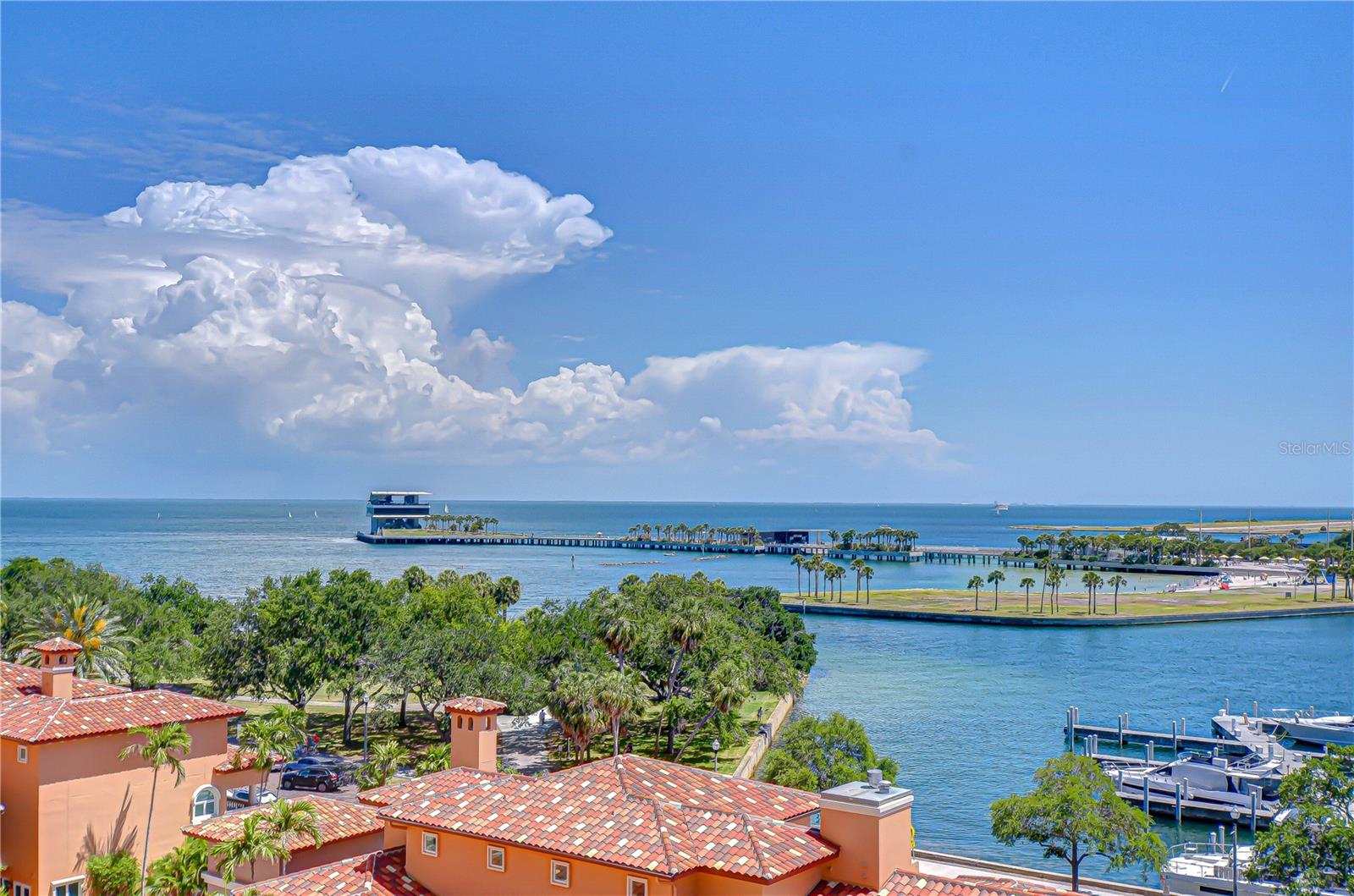 VINOY PLACE CONDO - Residential