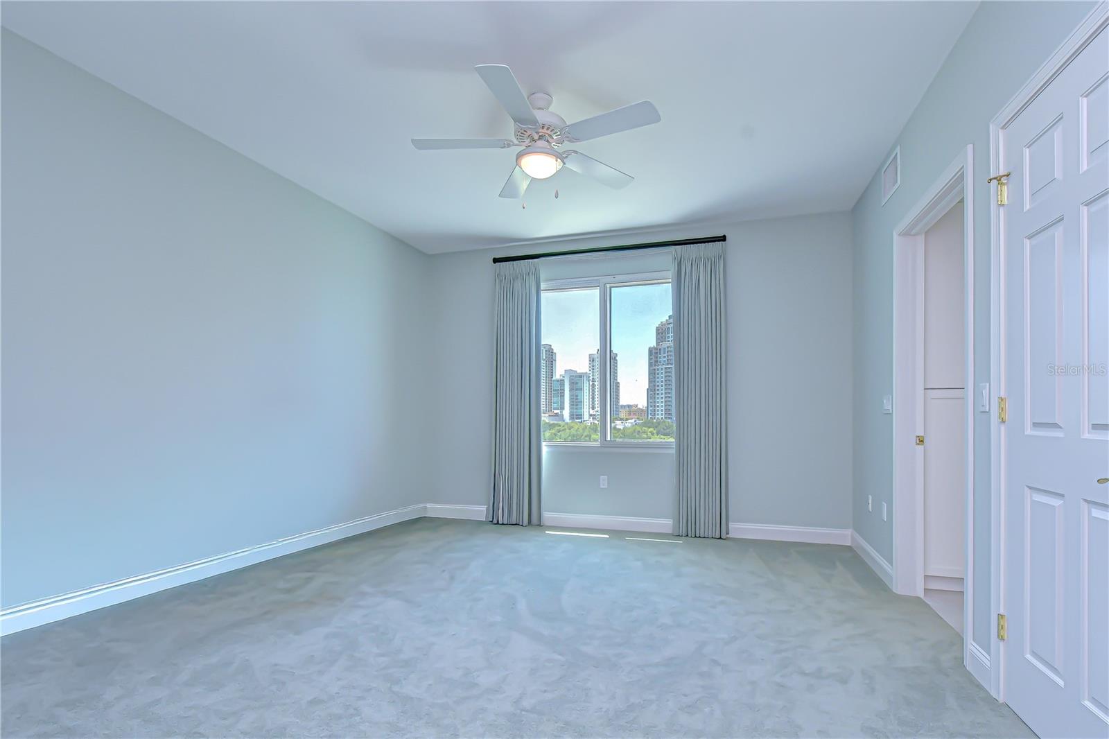 VINOY PLACE CONDO - Residential