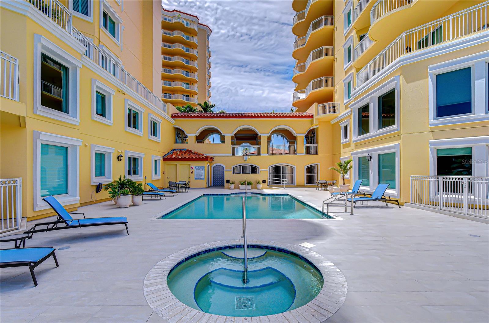 VINOY PLACE CONDO - Residential