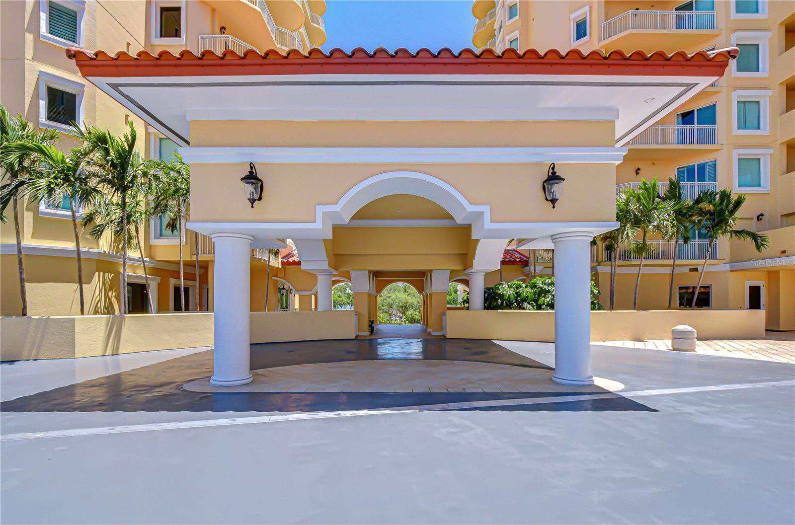 VINOY PLACE CONDO - Residential