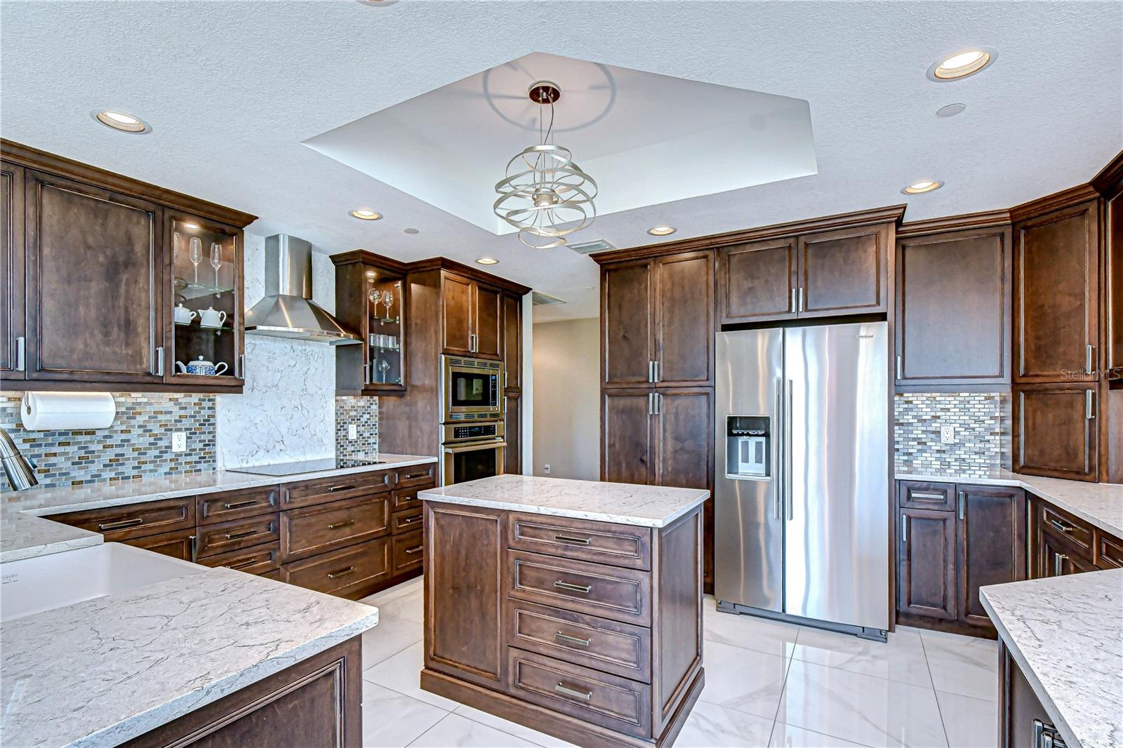 VINOY PLACE CONDO - Residential