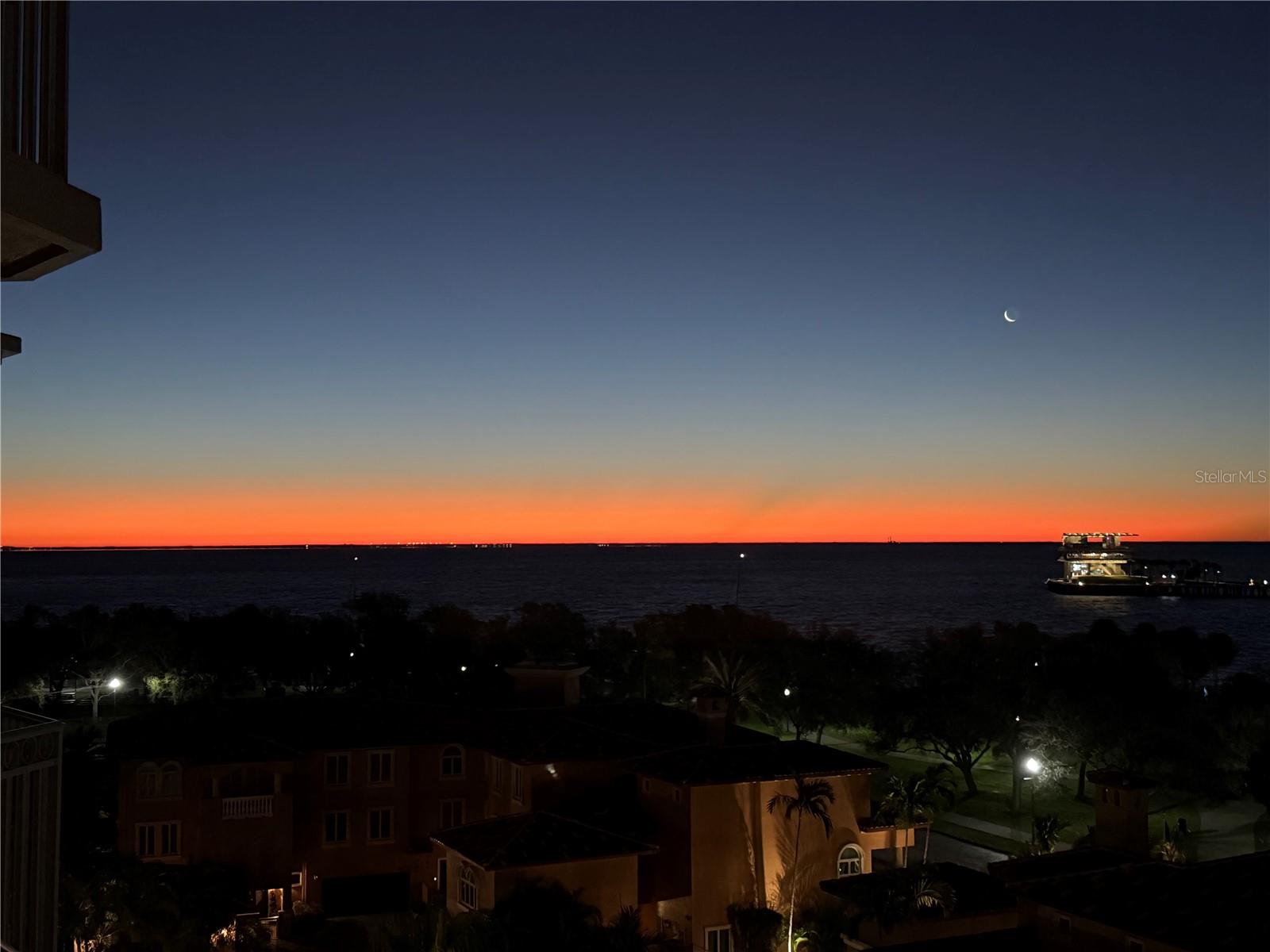 VINOY PLACE CONDO - Residential