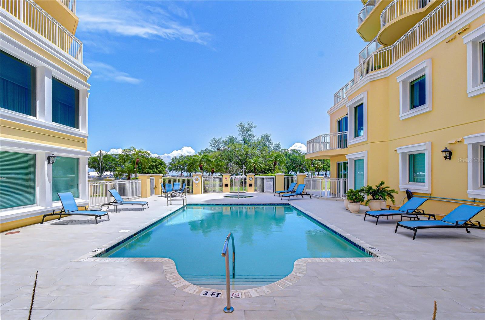 VINOY PLACE CONDO - Residential