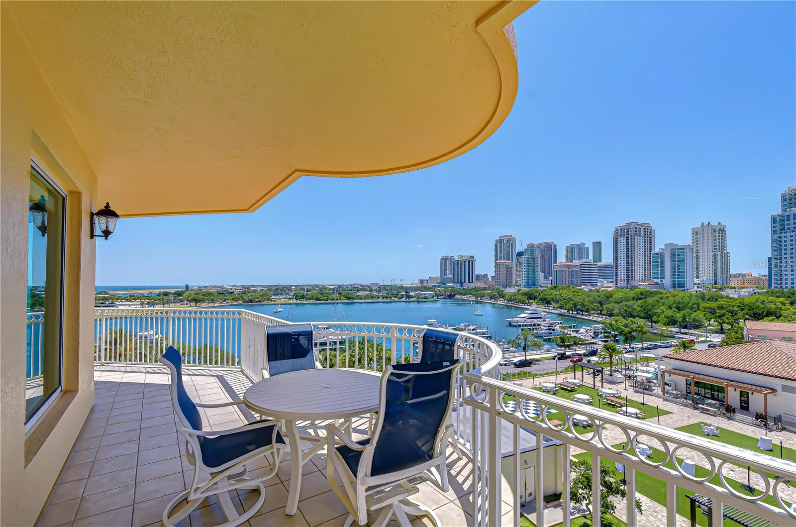 VINOY PLACE CONDO - Residential