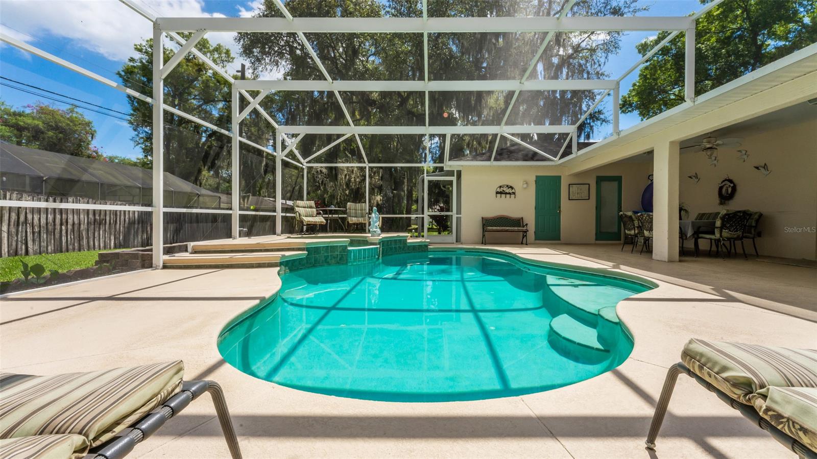 Florida Shores 01 - Residential