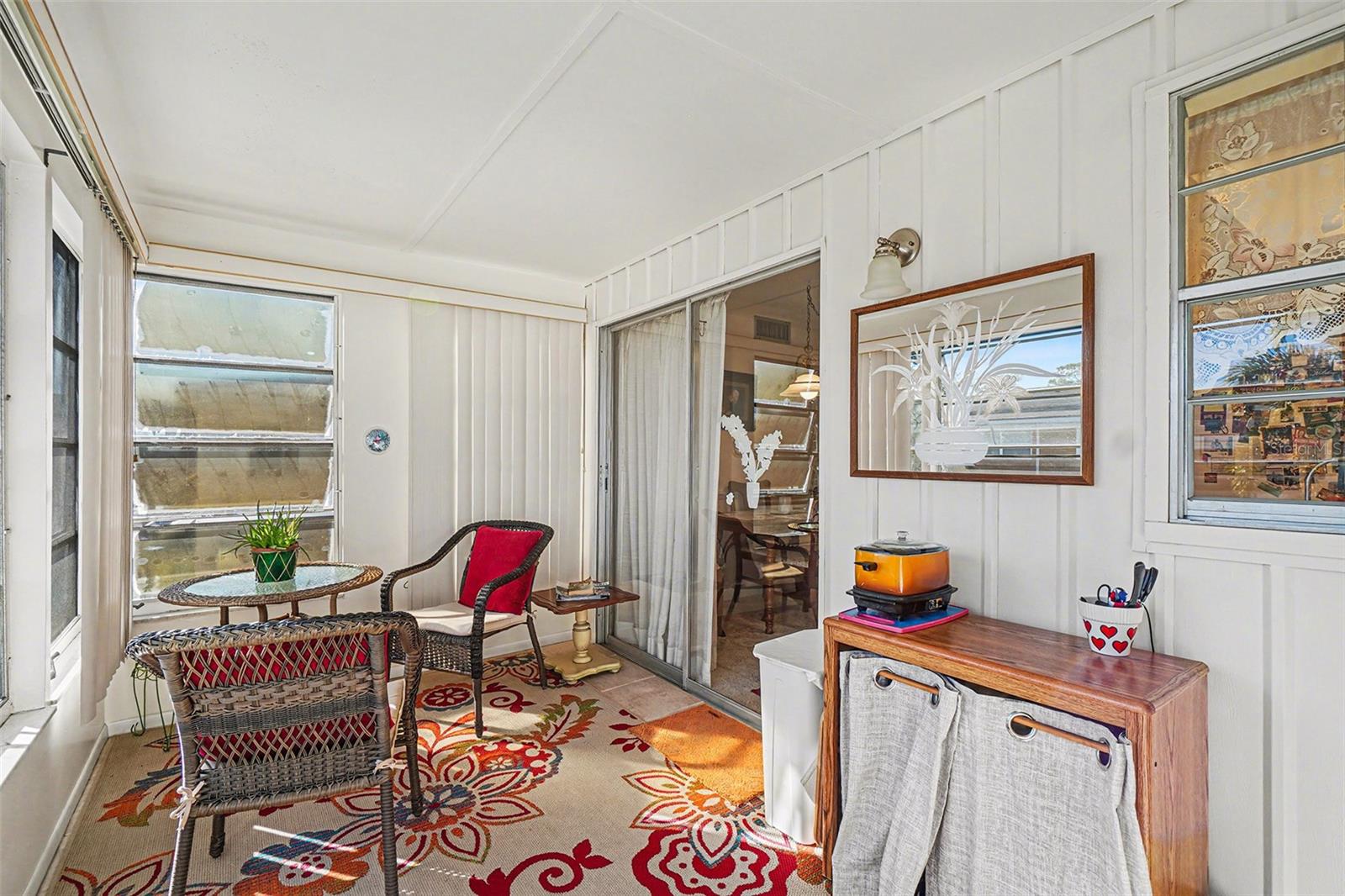 MARIA MANOR - Residential