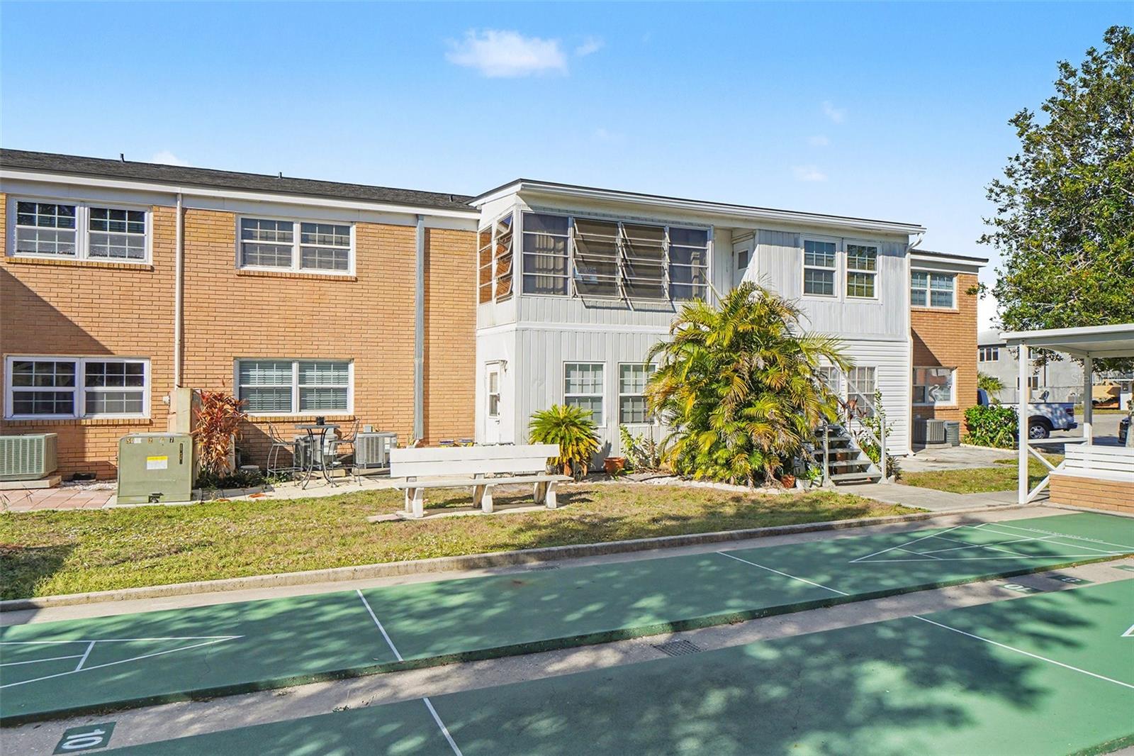 MARIA MANOR - Residential