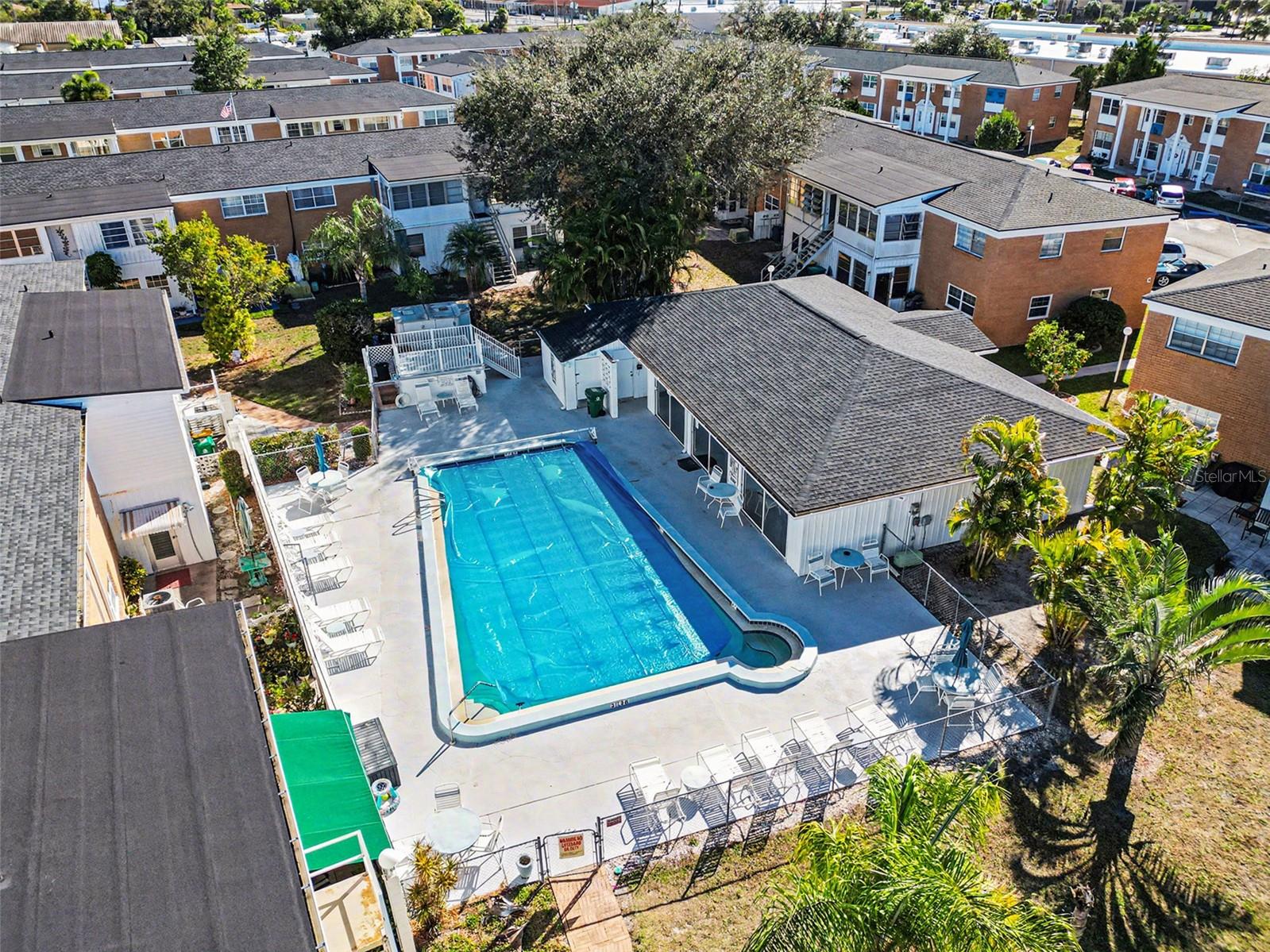 MARIA MANOR - Residential