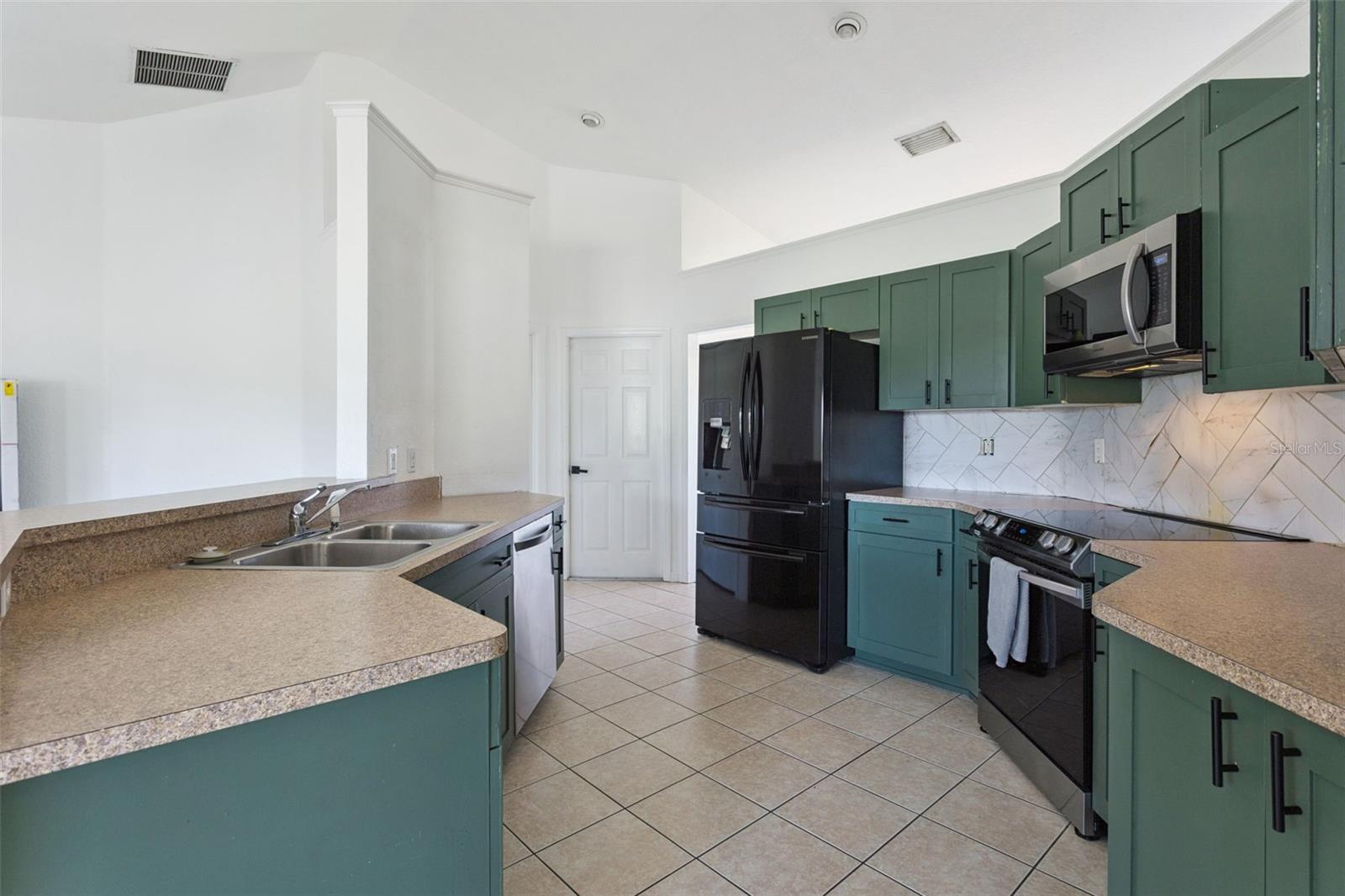 MARION OAKS UN #12 - Residential