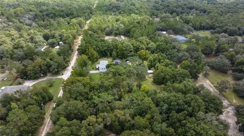 A home in HERNANDO