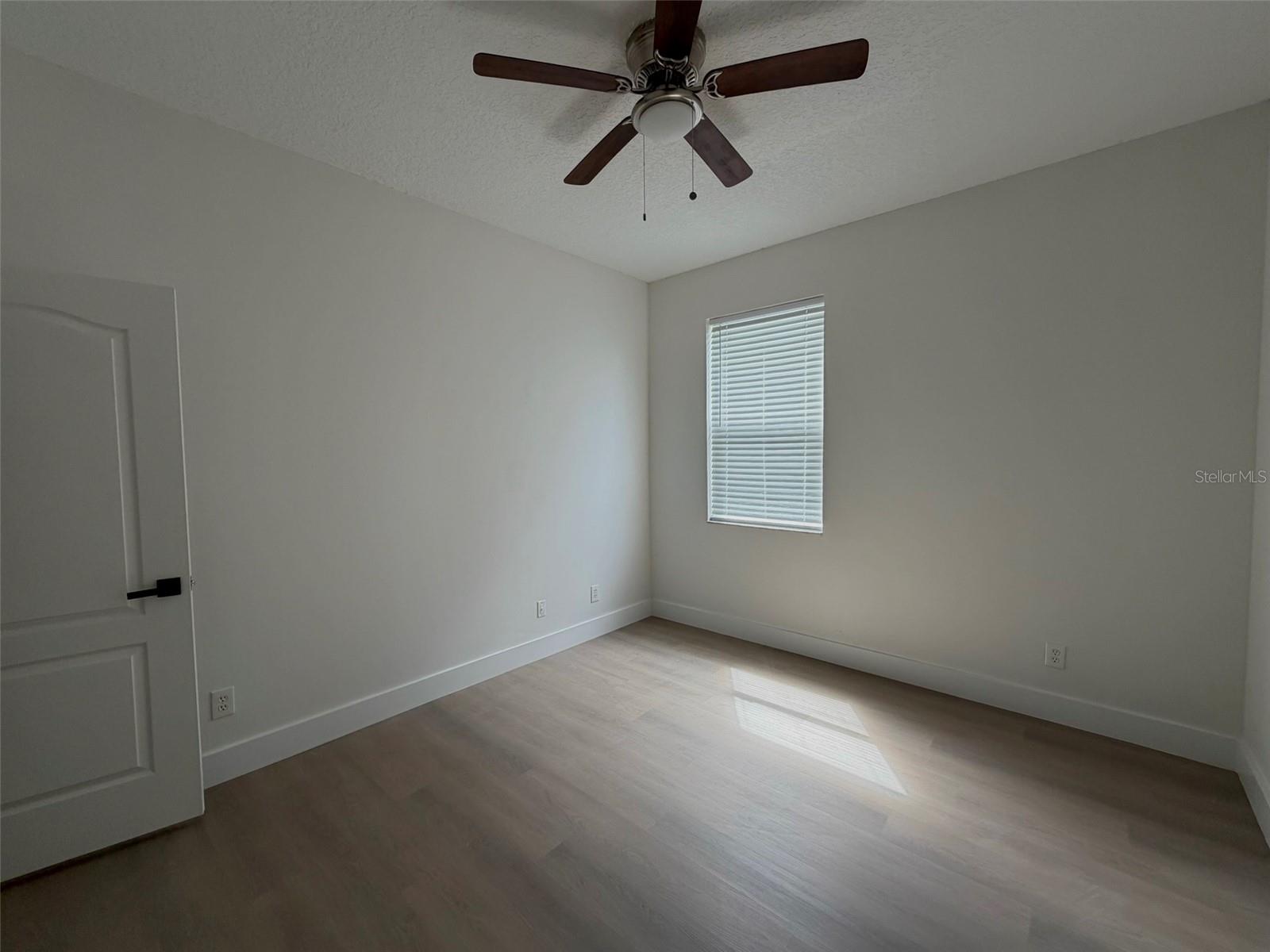 WEDGEWOOD COMMONS PH 02 - Residential Lease