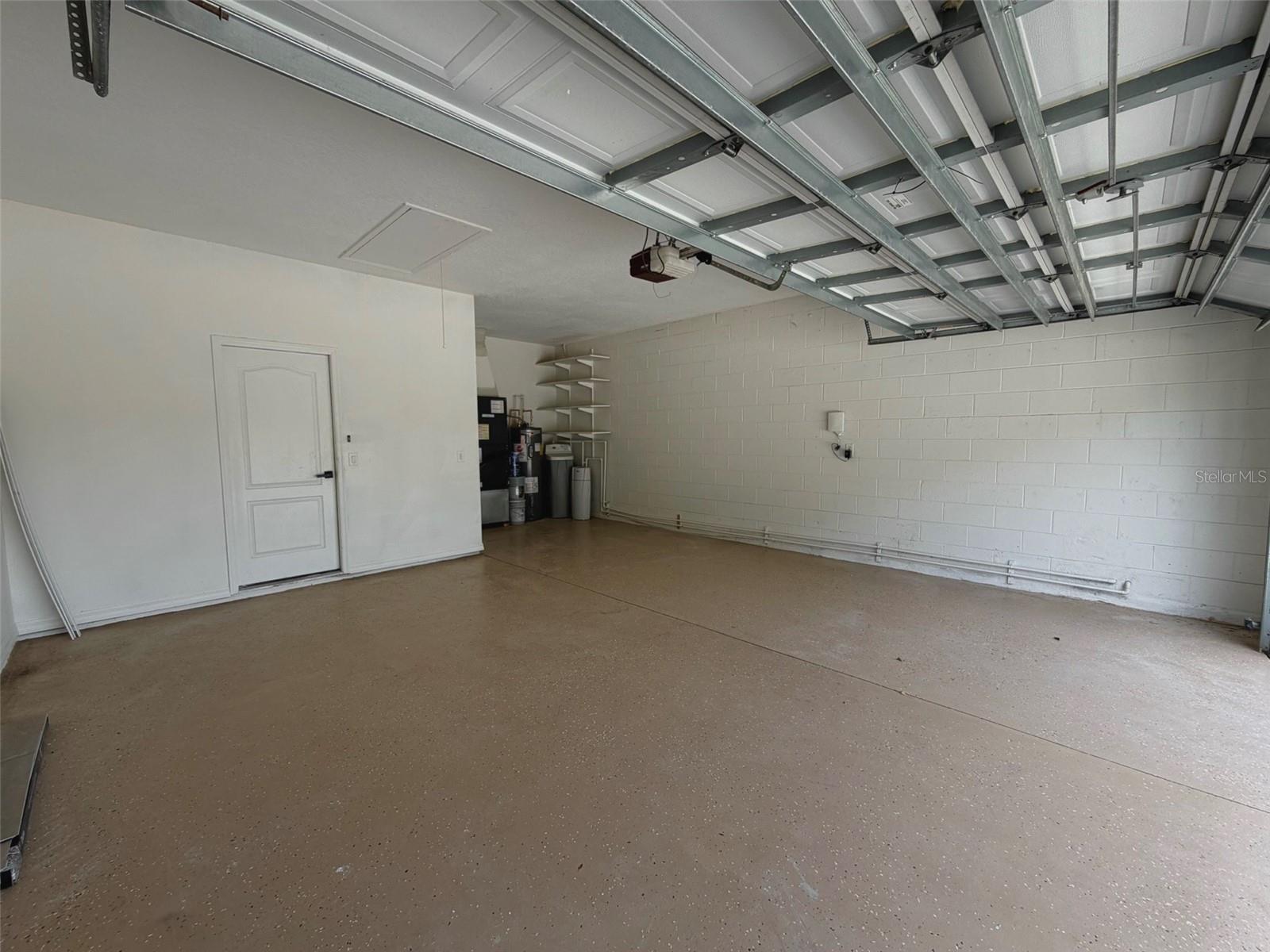 WEDGEWOOD COMMONS PH 02 - Residential Lease