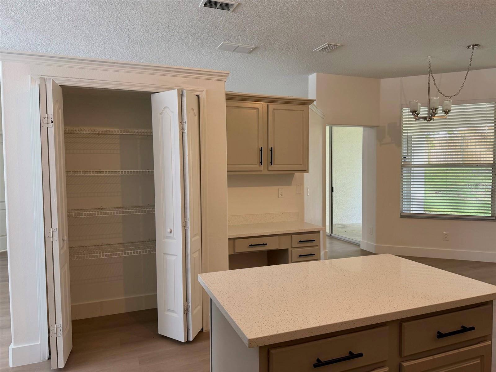 WEDGEWOOD COMMONS PH 02 - Residential Lease