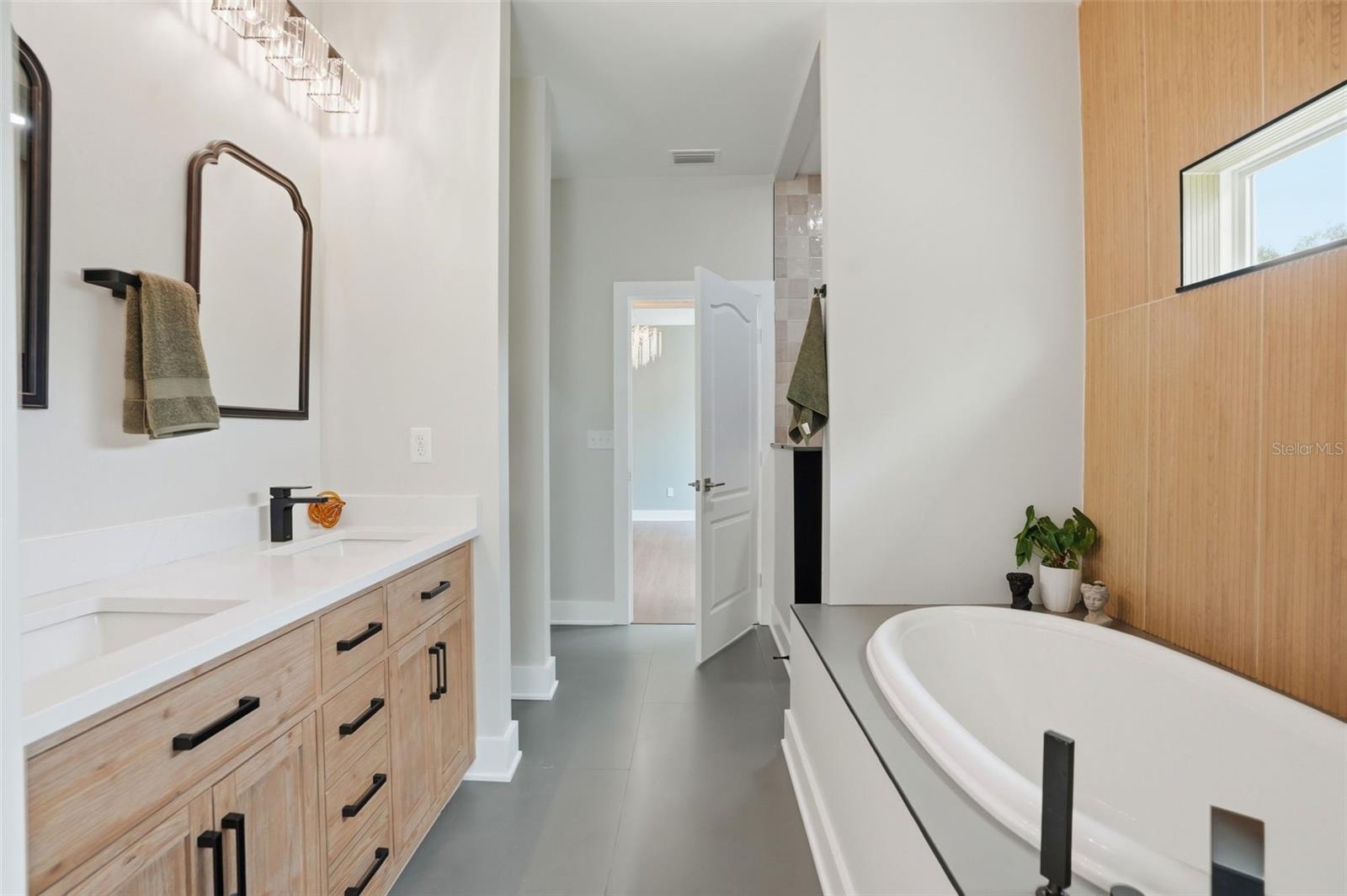 RIDGE MANOR ESTATE - Residential