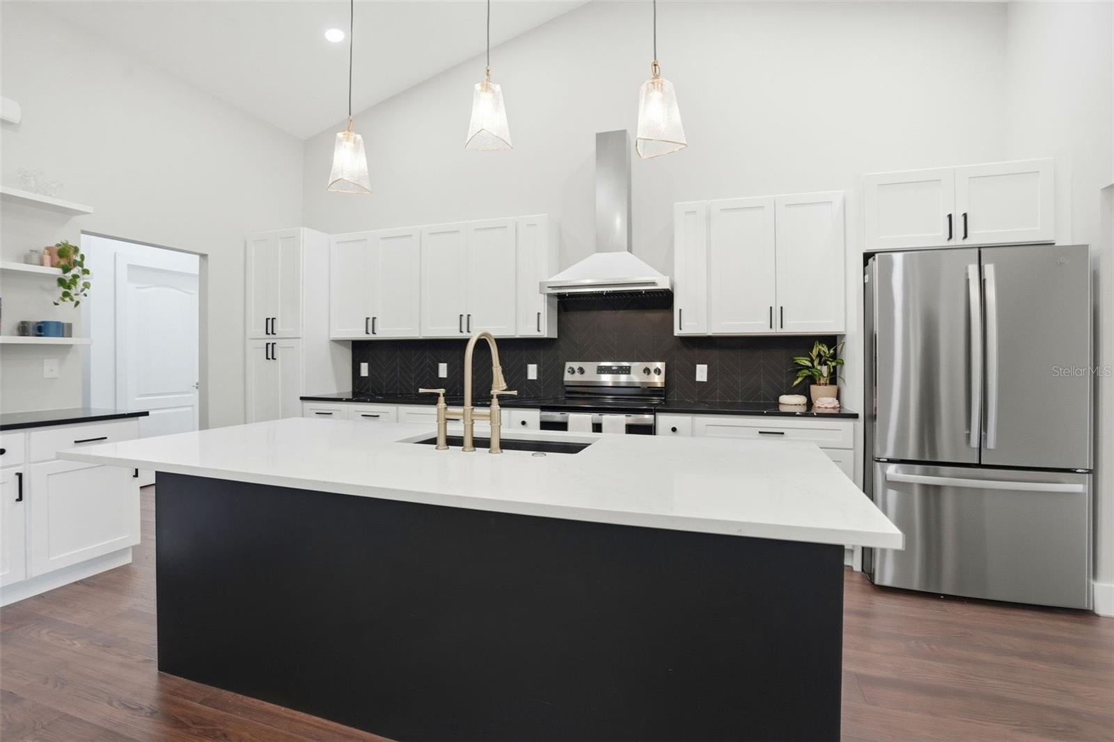 RIDGE MANOR ESTATE - Residential