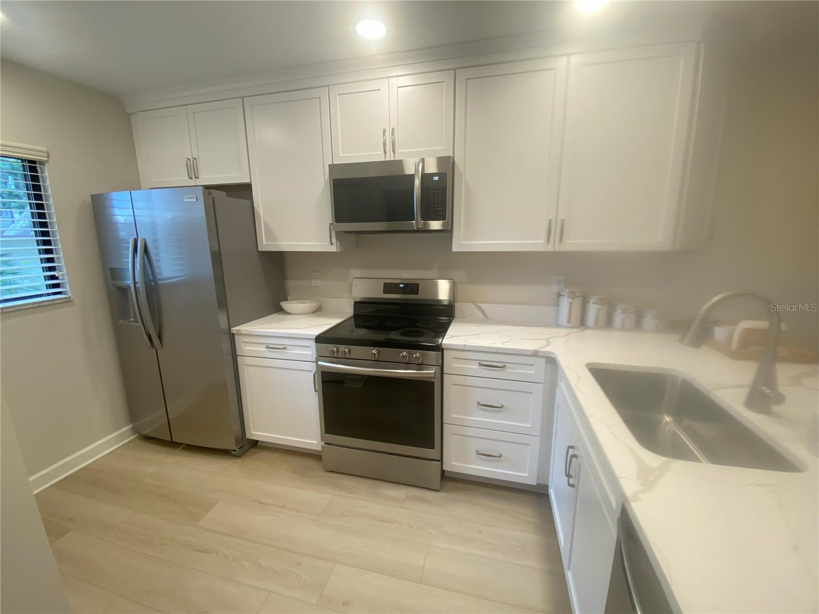 BIRD BAY II - Residential Lease