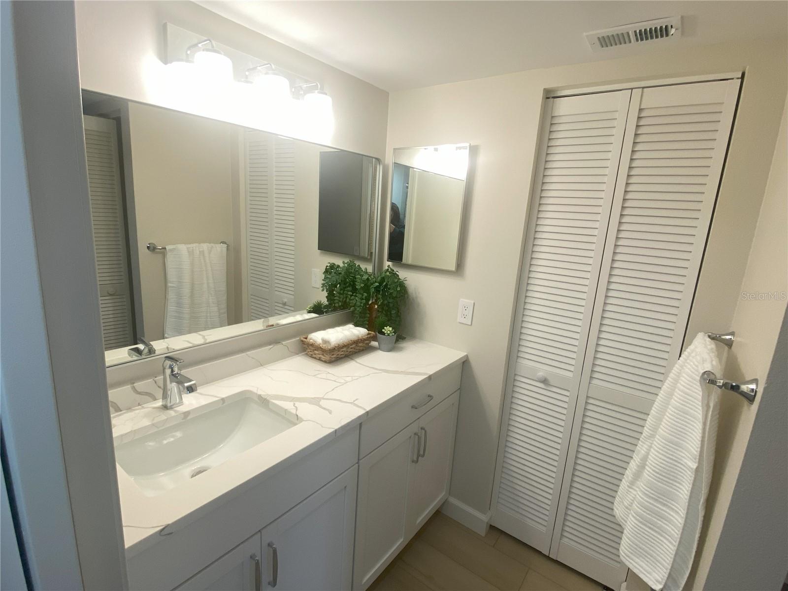 BIRD BAY II - Residential Lease