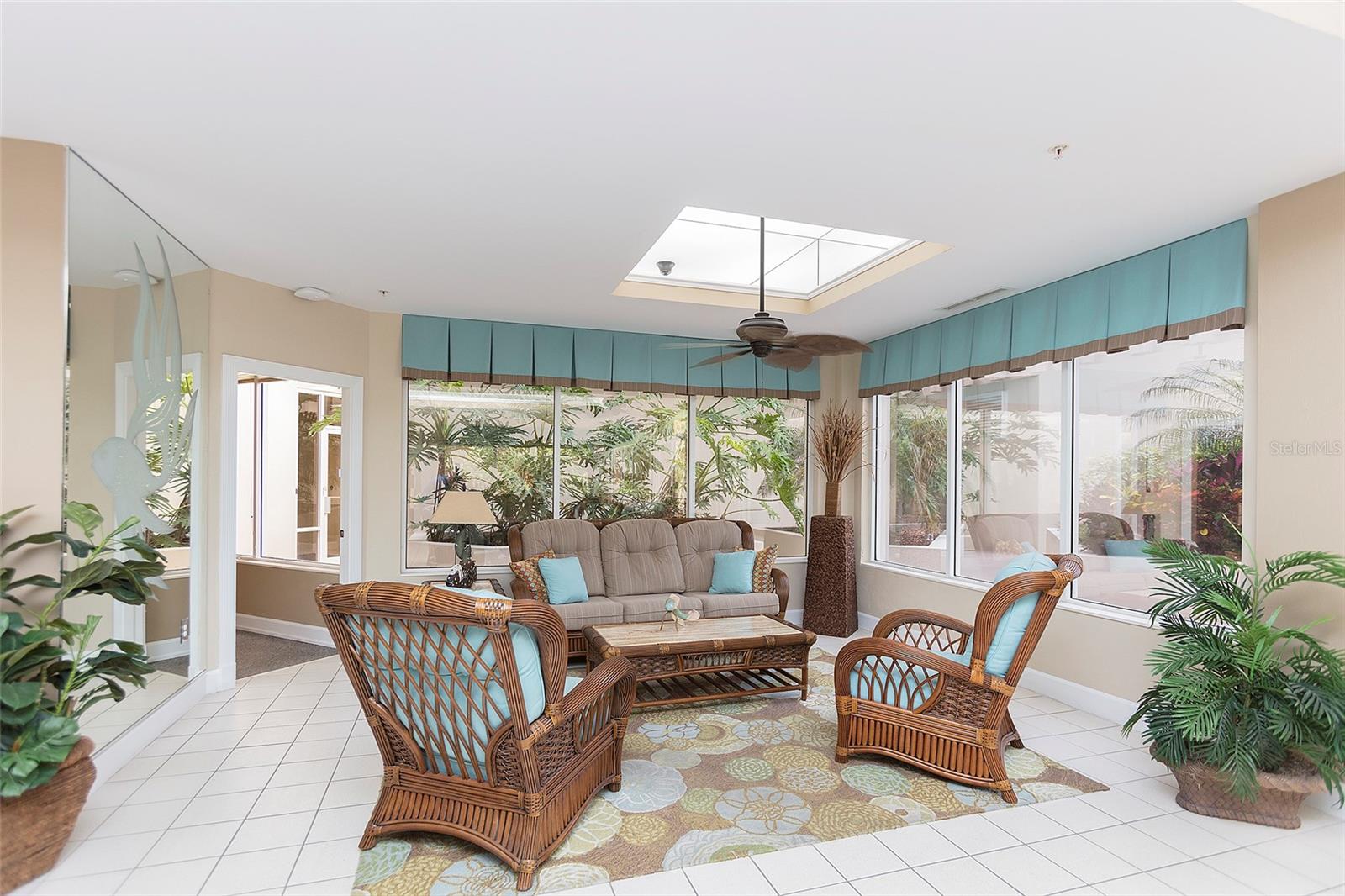 OCEANS 06 CONDO - Residential