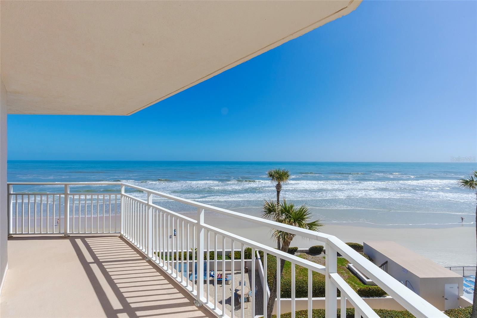 OCEANS 06 CONDO - Residential