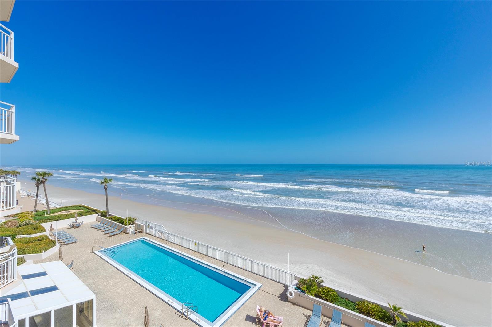 OCEANS 06 CONDO - Residential