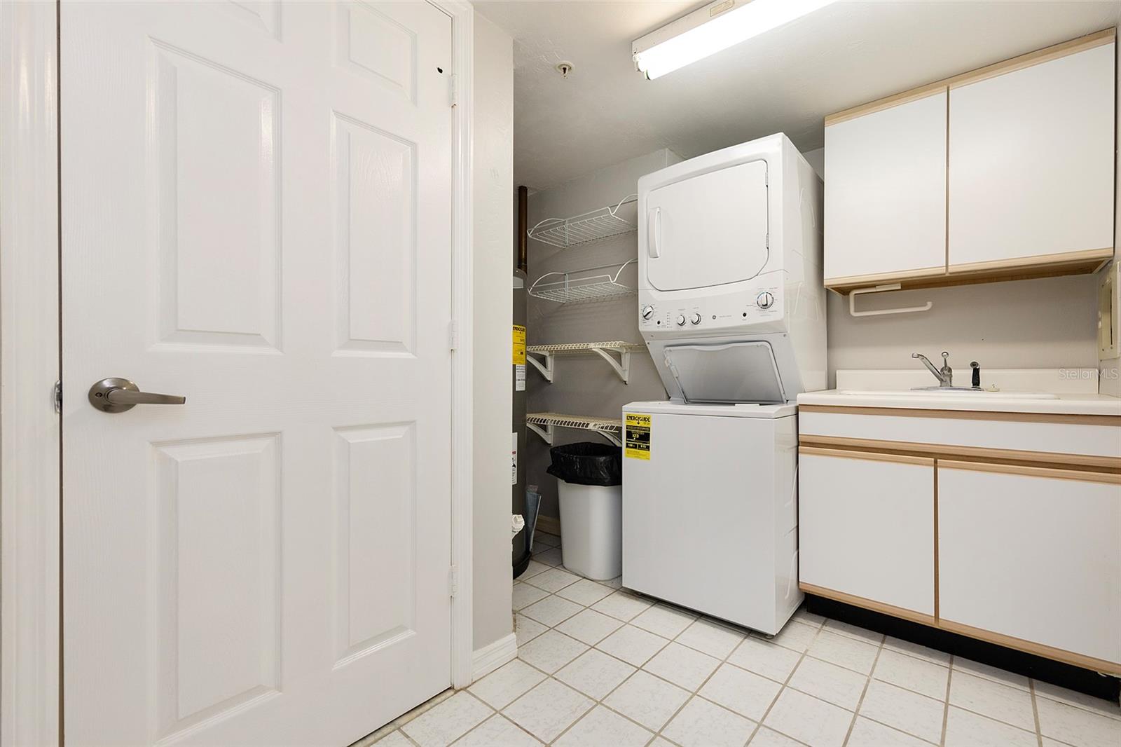 OCEANS 06 CONDO - Residential