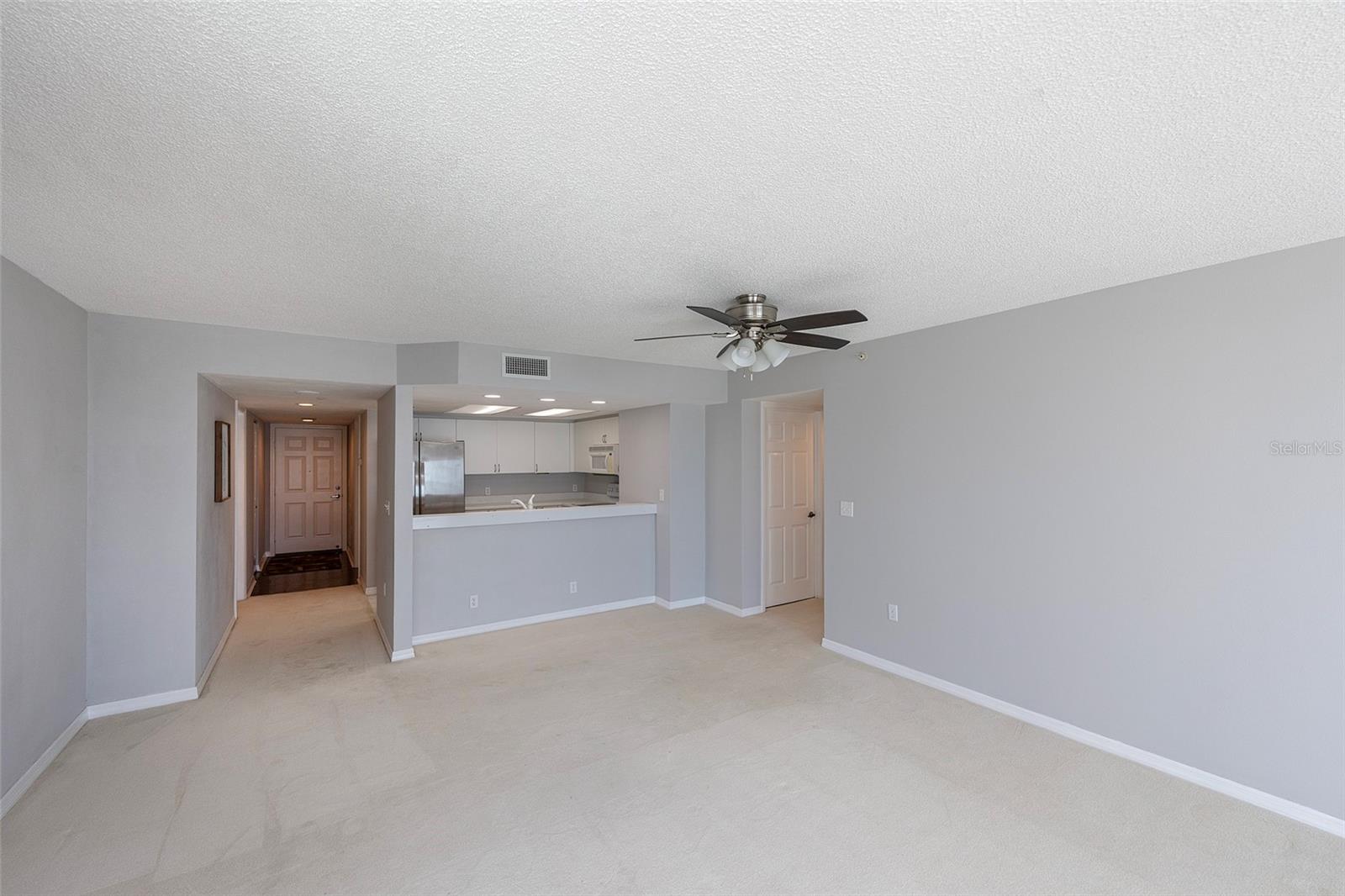 OCEANS 06 CONDO - Residential