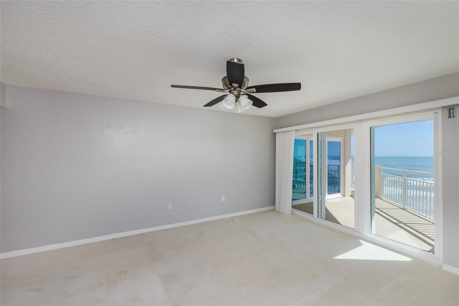 OCEANS 06 CONDO - Residential