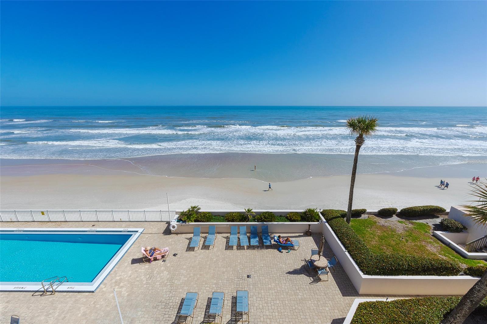 OCEANS 06 CONDO - Residential