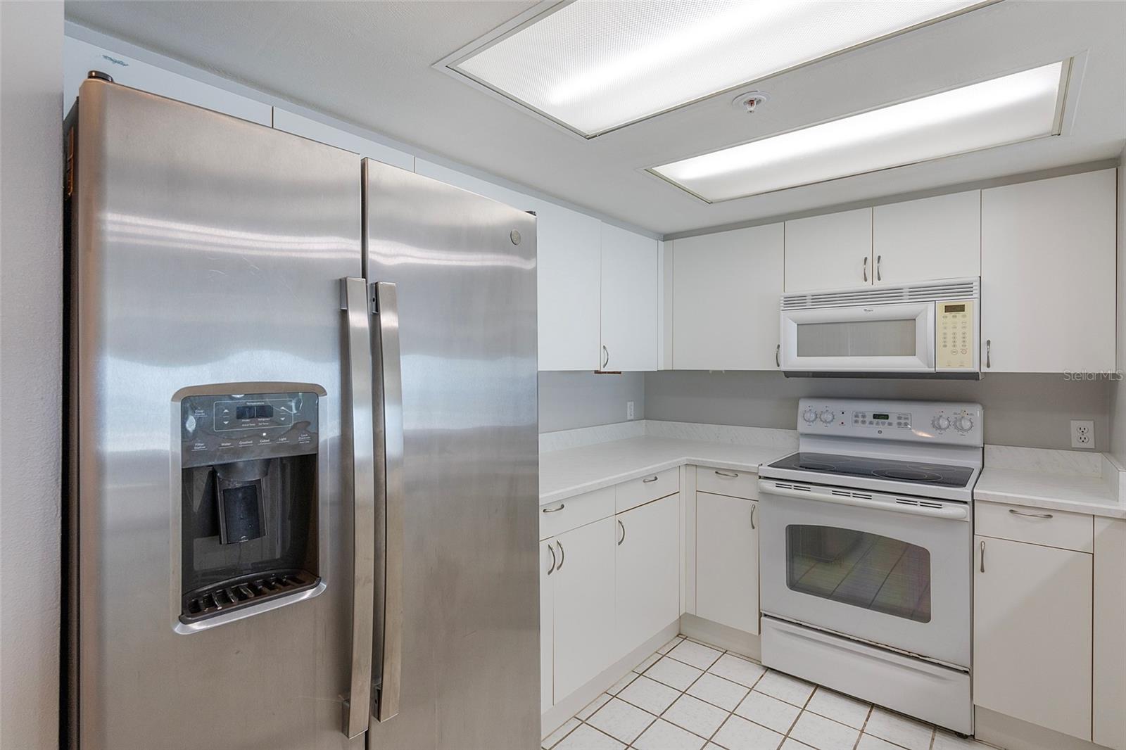 OCEANS 06 CONDO - Residential