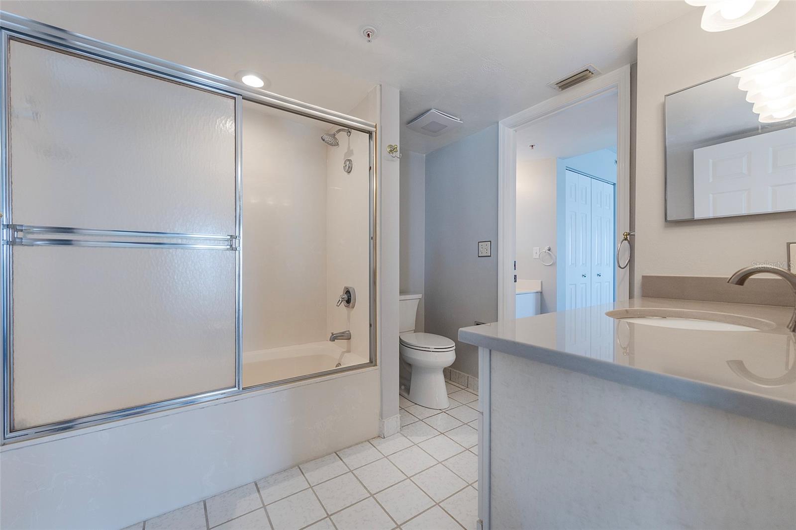 OCEANS 06 CONDO - Residential