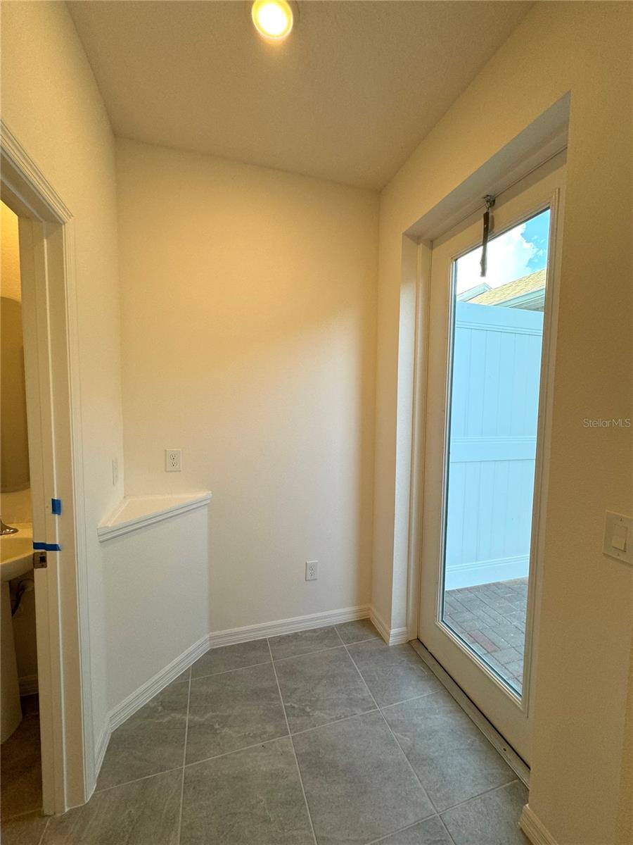 MEZZANO - Residential Lease