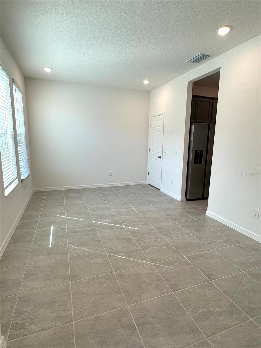 MEZZANO - Residential Lease