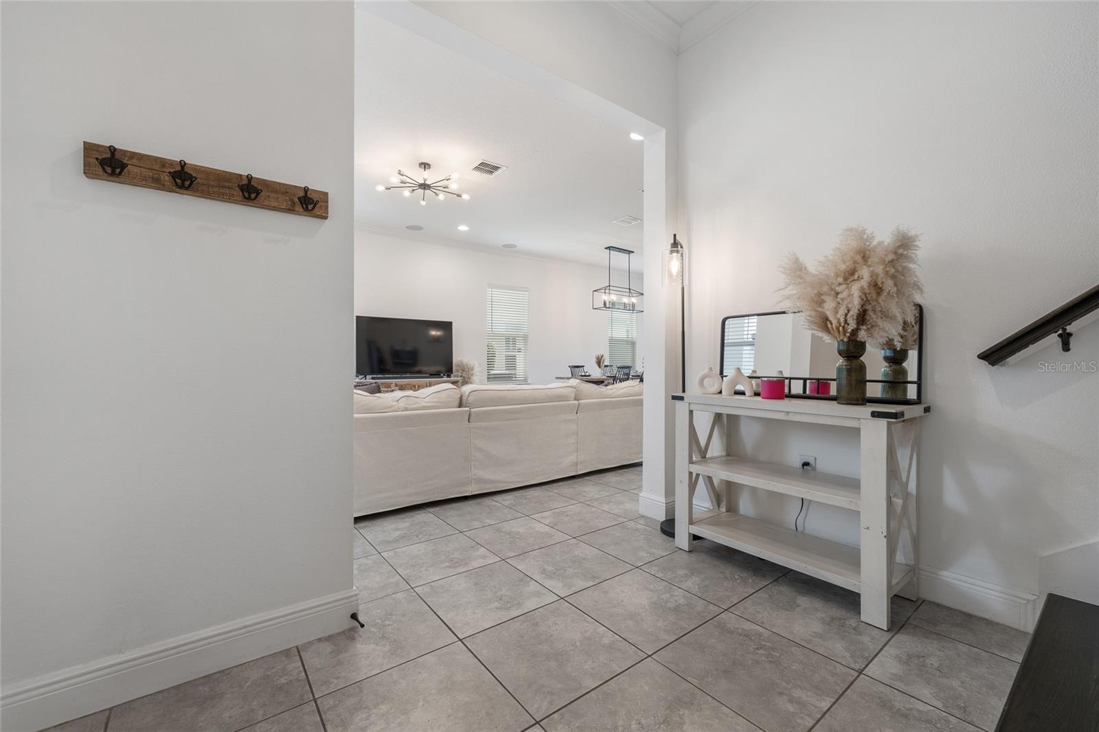 15419 UGLIS ALLEY
