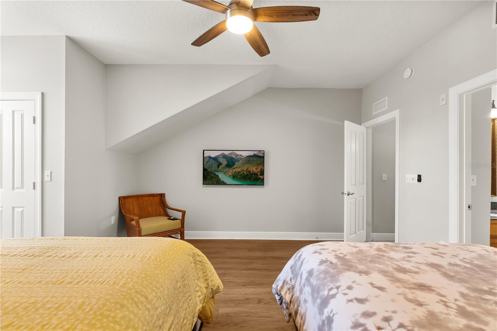 HERITAGE CROSSING CONDO PH 17 - Residential