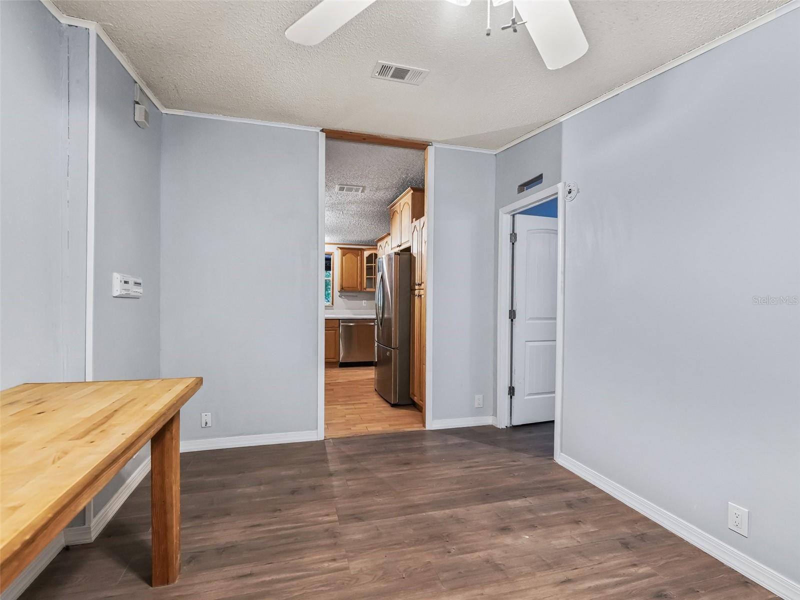 COUNTRYSIDE LAKES - Residential