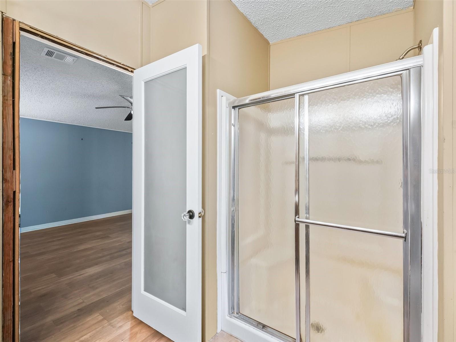 COUNTRYSIDE LAKES - Residential