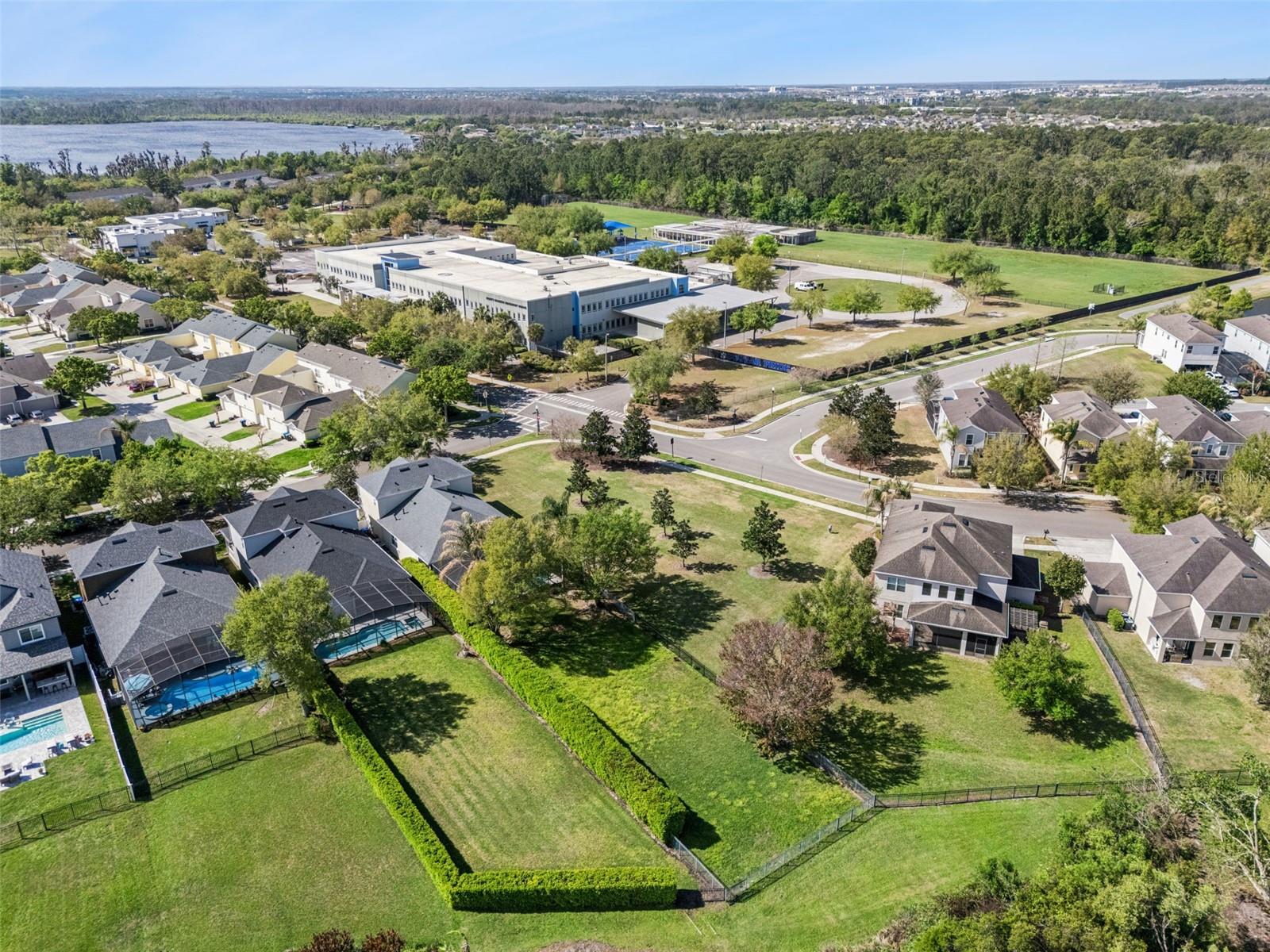 SUMMERPORT - Residential