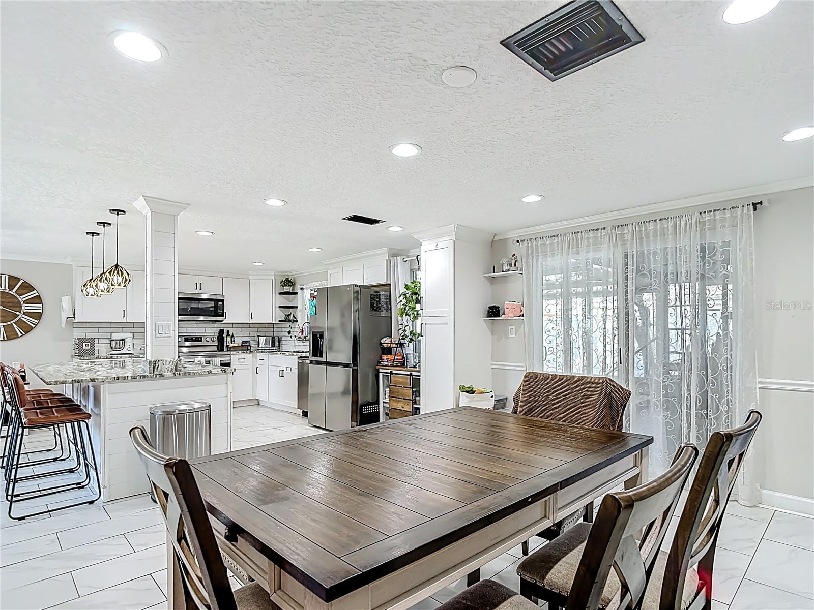 EMBASSY HILLS - Residential