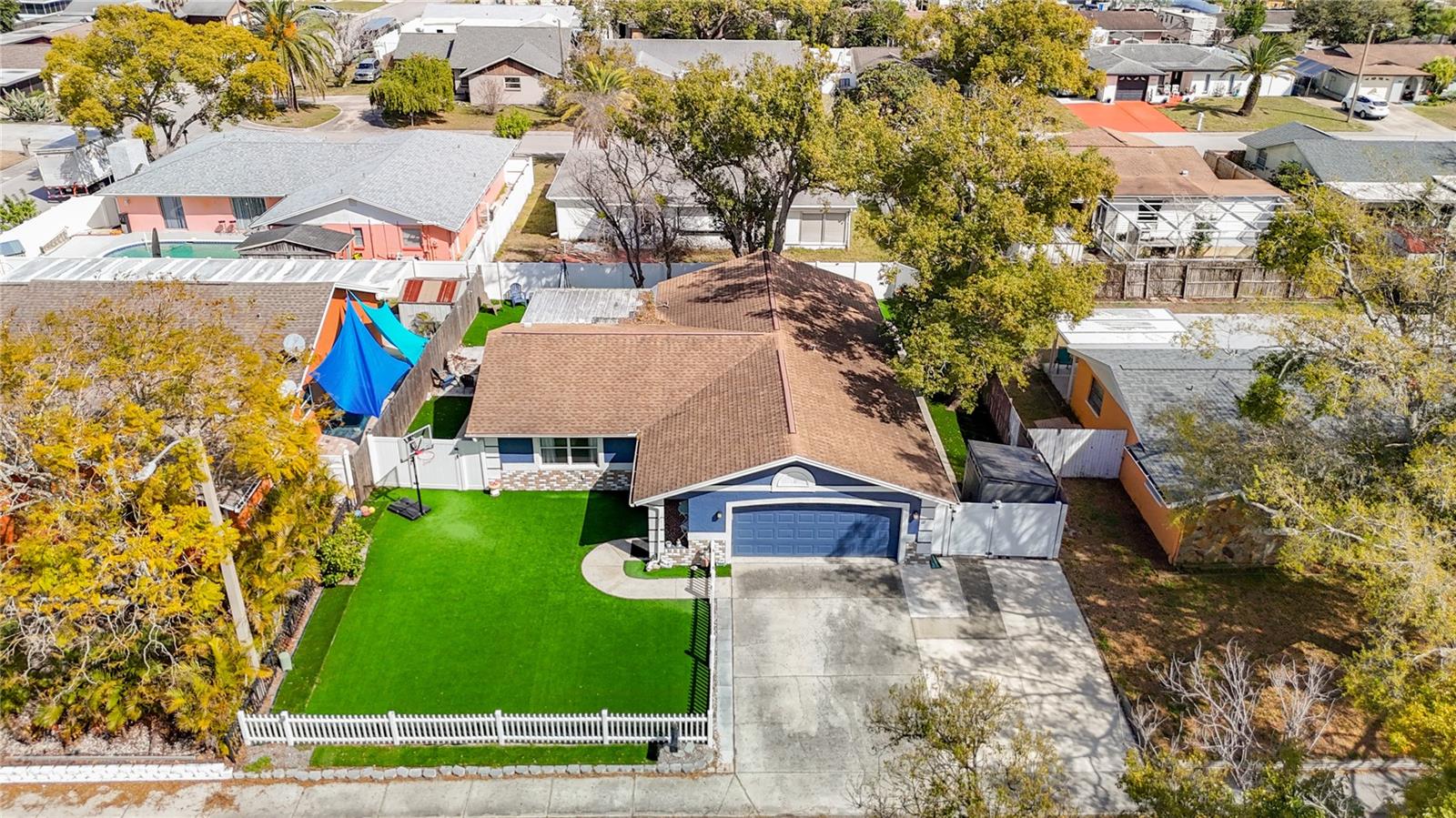 EMBASSY HILLS - Residential