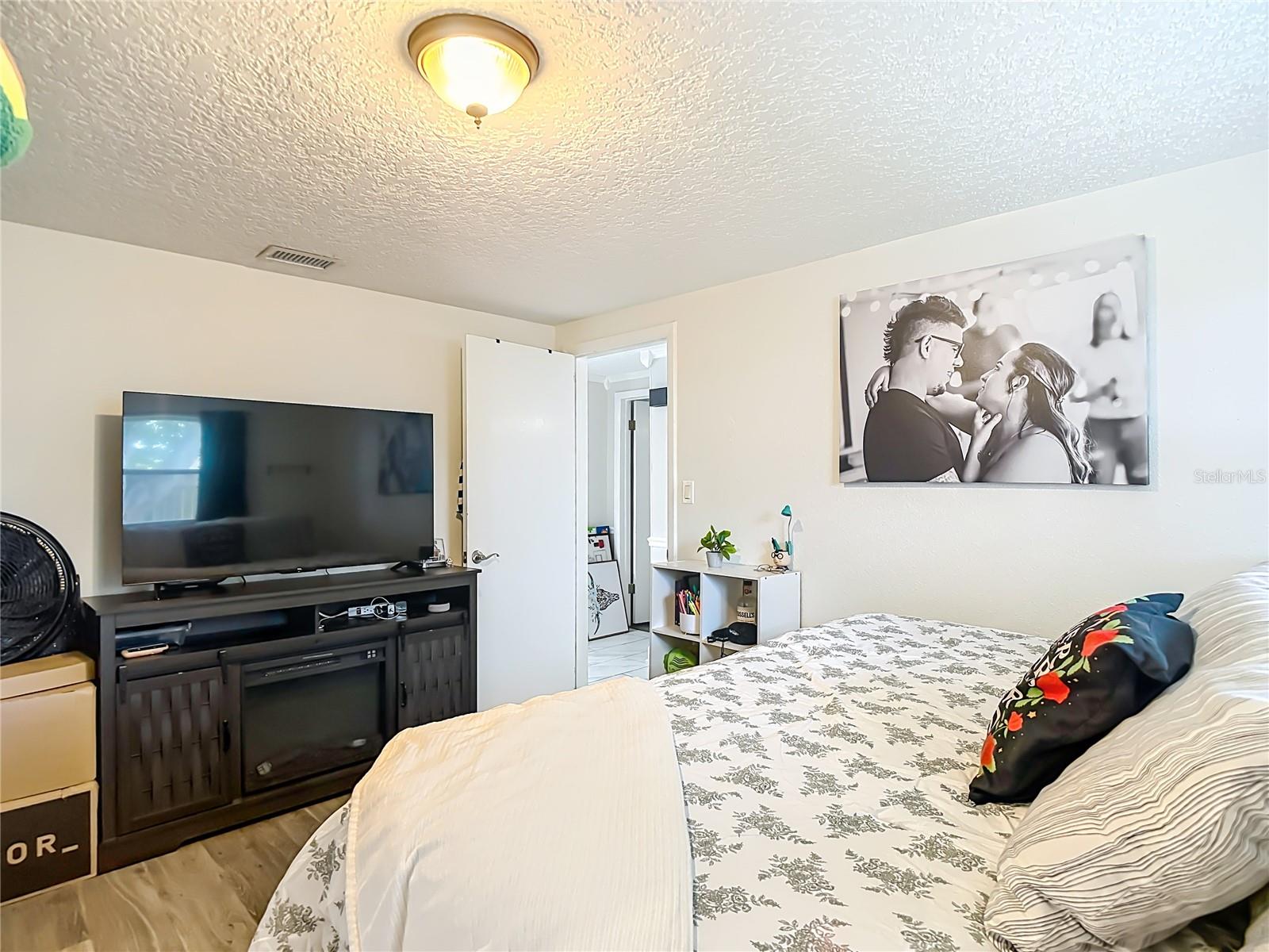 EMBASSY HILLS - Residential