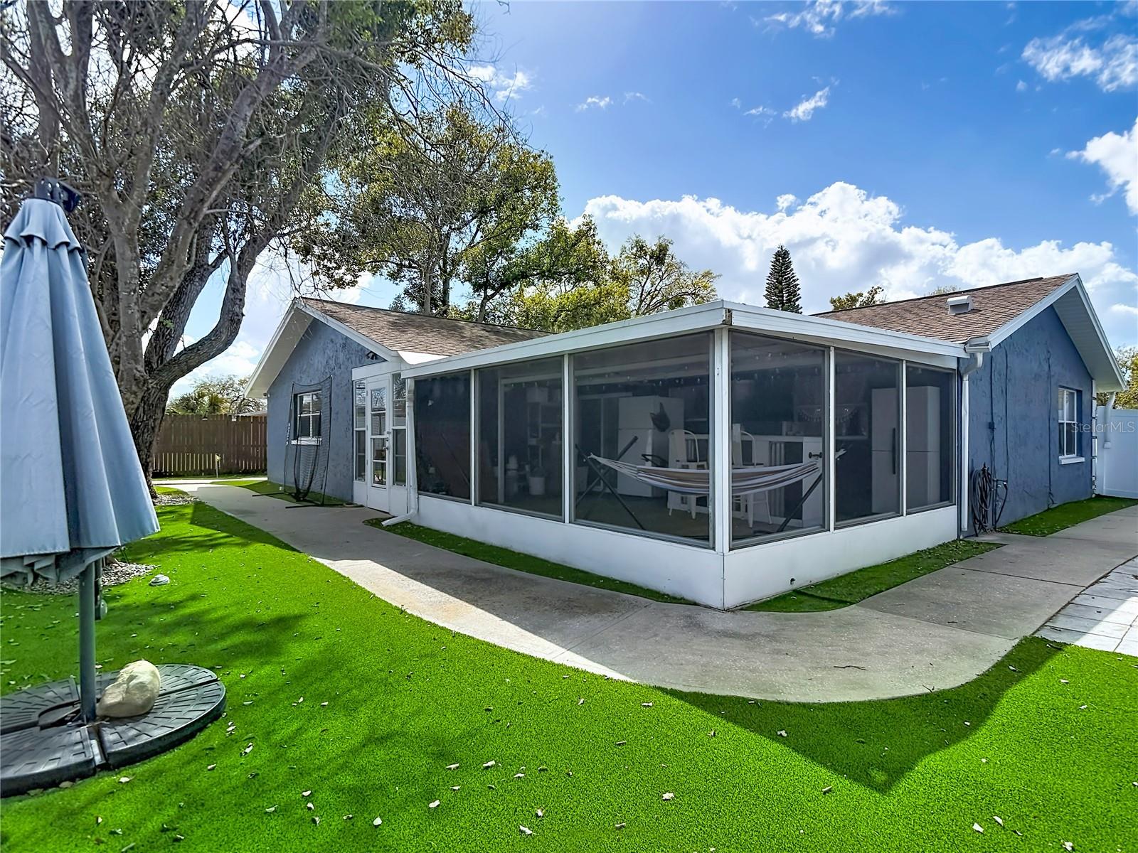 EMBASSY HILLS - Residential