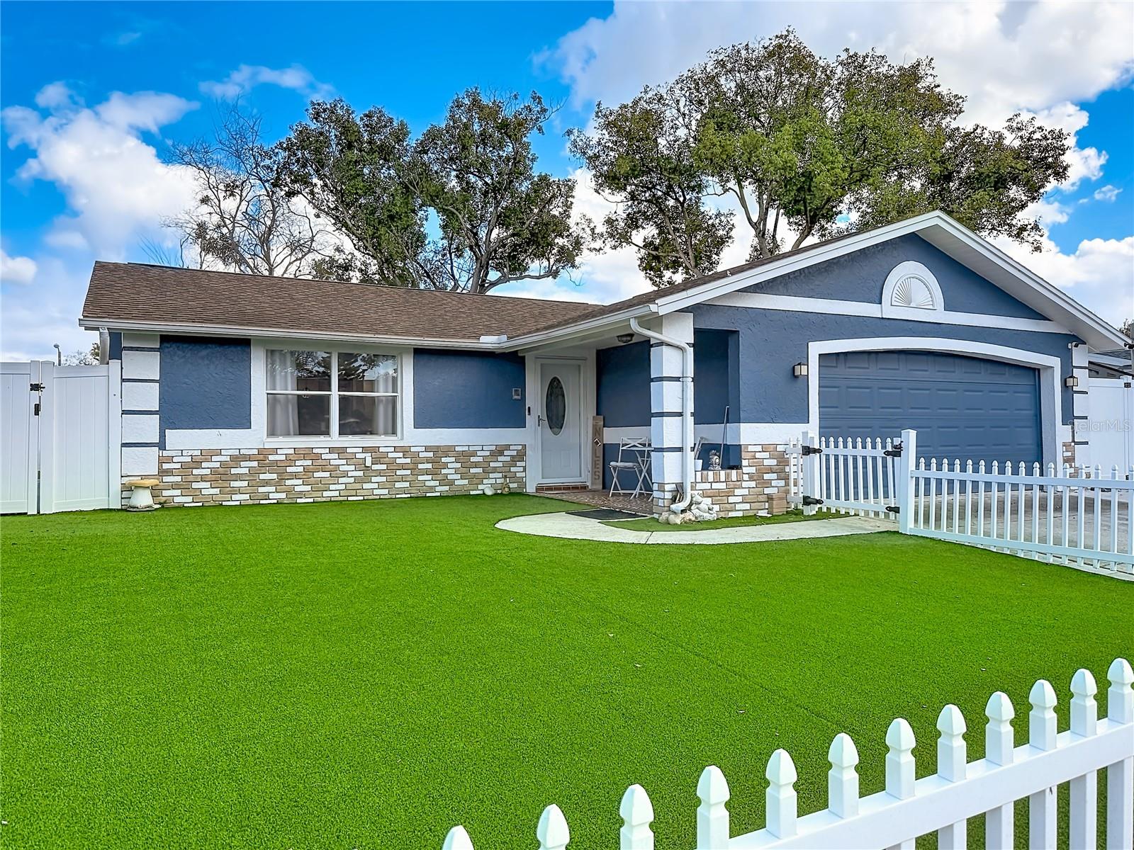 EMBASSY HILLS - Residential