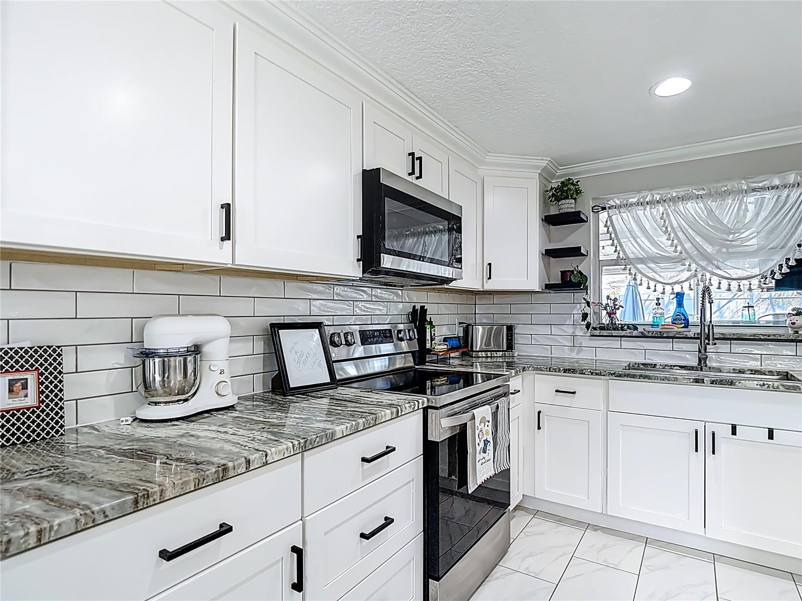 EMBASSY HILLS - Residential