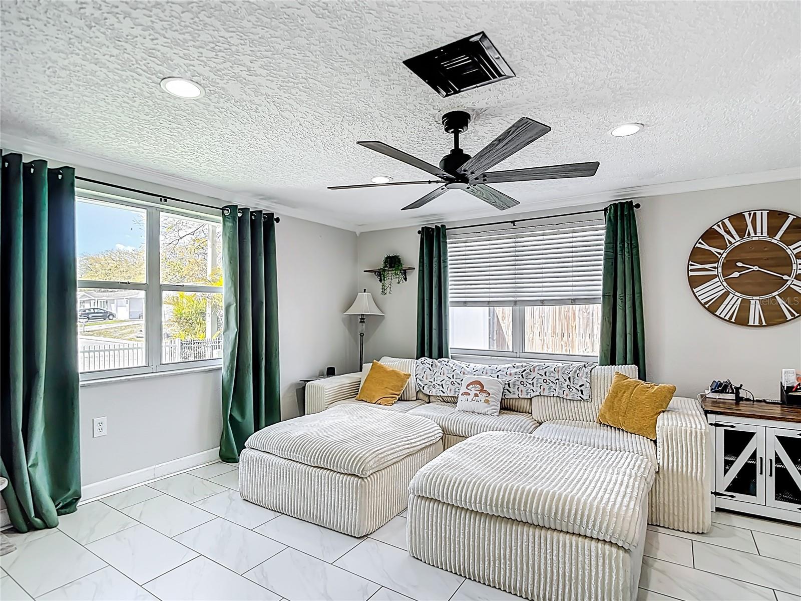 EMBASSY HILLS - Residential