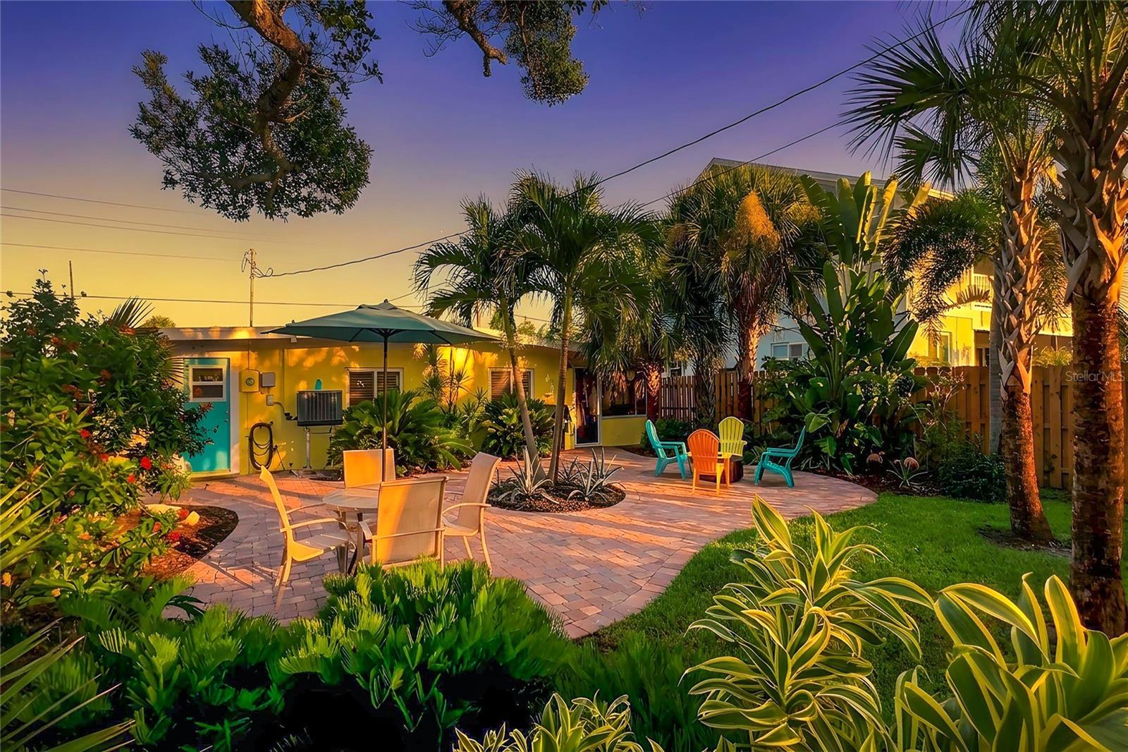 1330 HOLIDAY DRIVE, ENGLEWOOD, FL, 34223 2 1330 HOLIDAY DRIVE