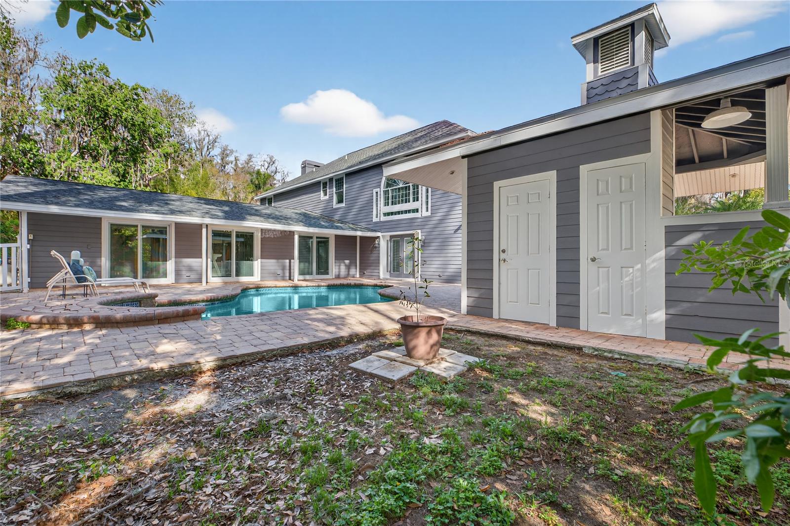 CRENSHAW LAKES - Residential