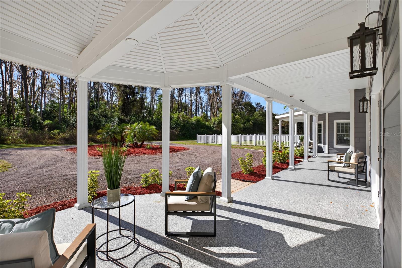 CRENSHAW LAKES - Residential