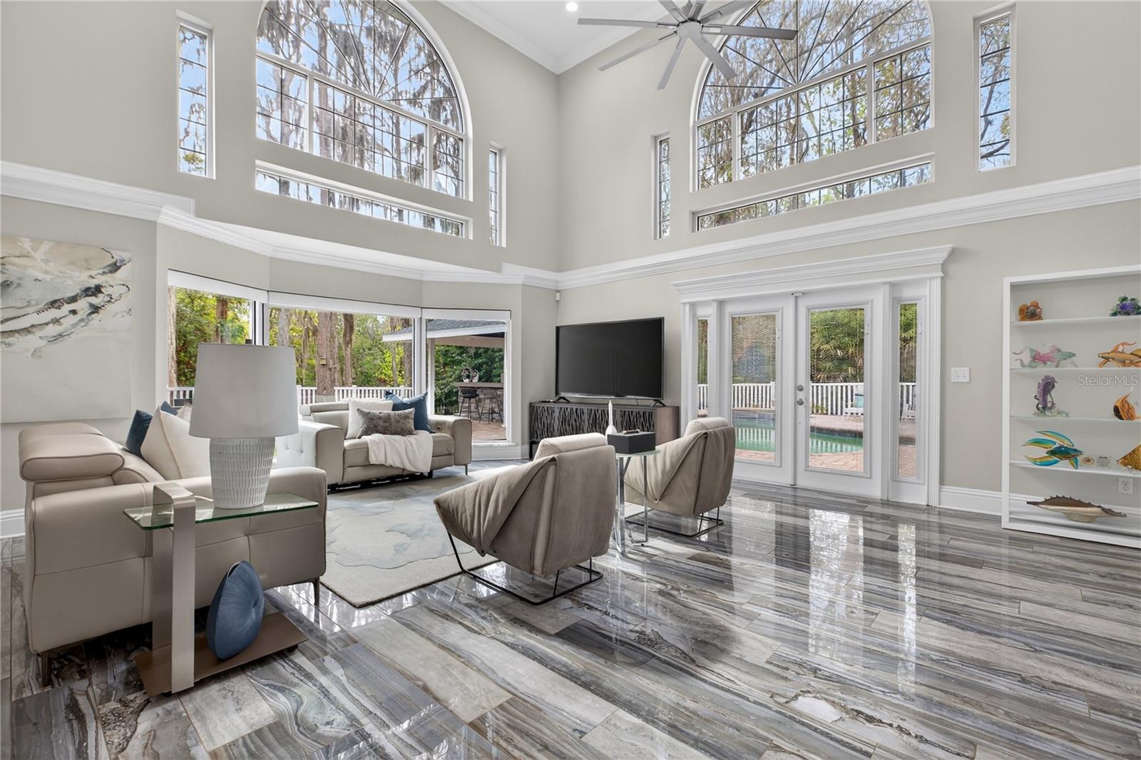 CRENSHAW LAKES - Residential