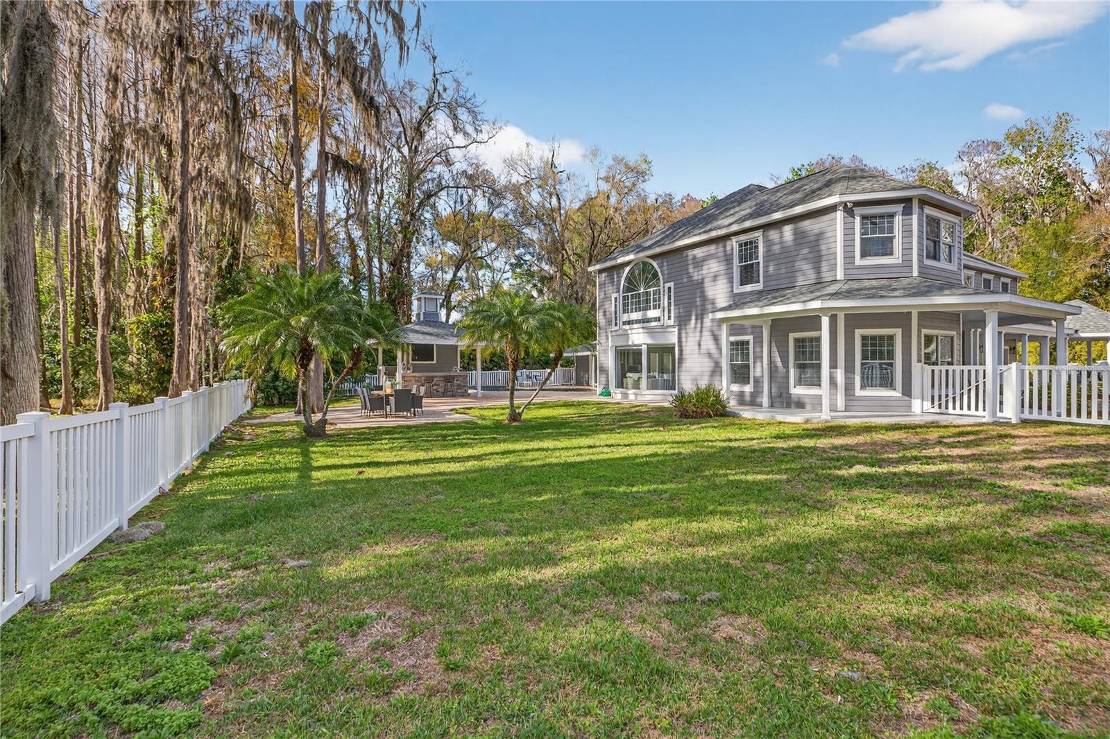 CRENSHAW LAKES - Residential